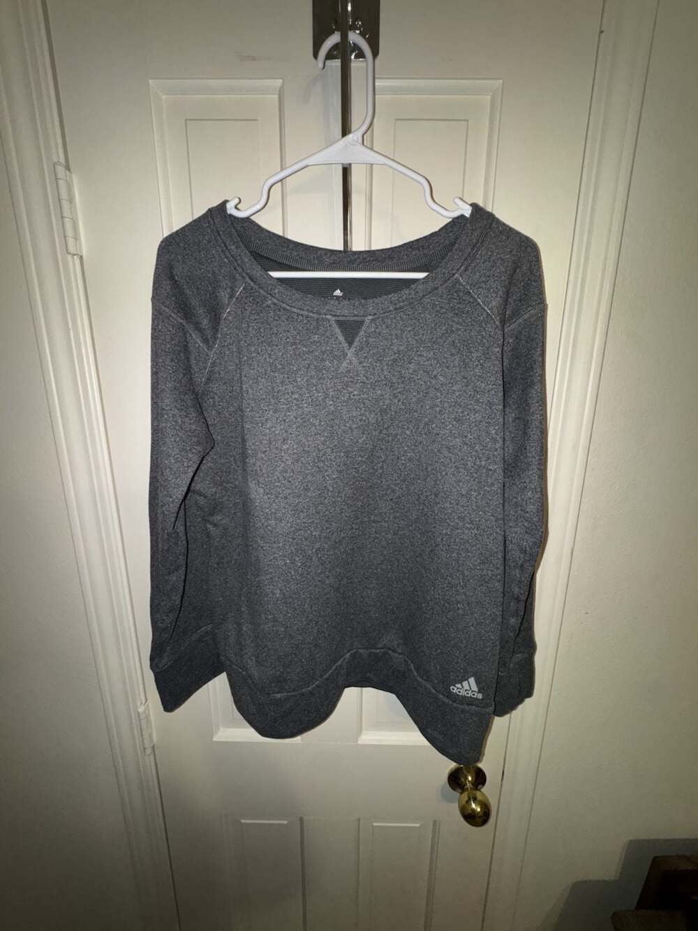 Women’s Adidas Gray Heathered Crew Neck Athletic Pullover Sweatshirt Size L